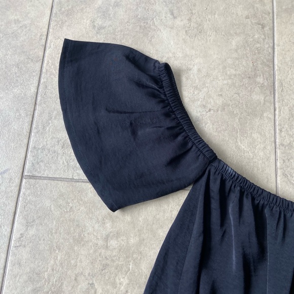 American Eagle Outfitters Navy Off-Shoulder Blouse - Picture 2 of 4